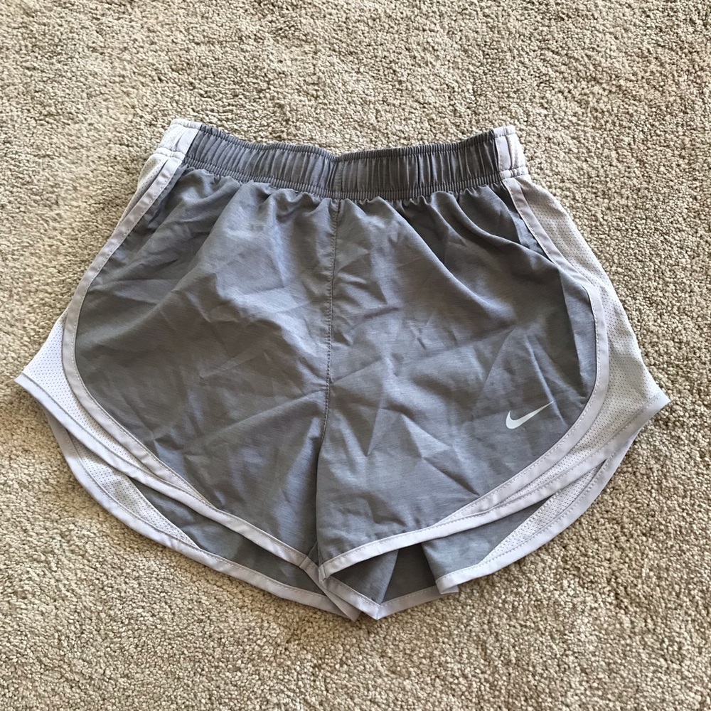 Nike Women’s Tempo Running Shorts Bundle, XS - Picture 2 of 12